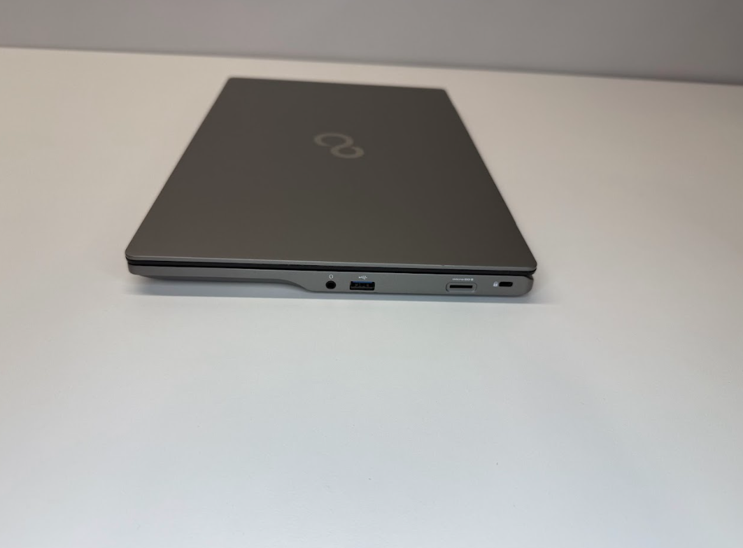 Fujitsu Siemens | RENEW | Grade A | LIFEBOOK U7412 | 14 " | FHD | i5-1235U | 16 GB | SSD | 512 GB | Intel Iris Xe Graphics | Windows 11 Pro | Keyboard language Nordic/Estonian | 12 month(s)