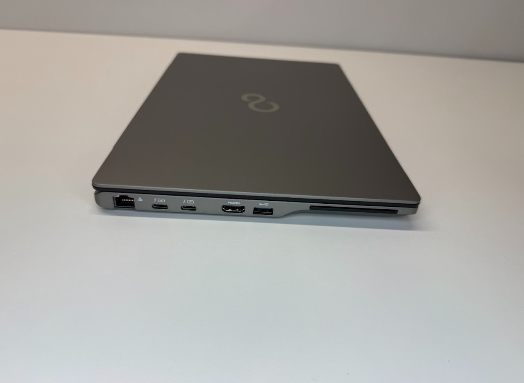 Fujitsu Siemens | RENEW | Grade A | LIFEBOOK U7412 | 14 " | FHD | i5-1235U | 16 GB | SSD | 512 GB | Intel Iris Xe Graphics | Windows 11 Pro | Keyboard language Nordic/Estonian | 12 month(s)