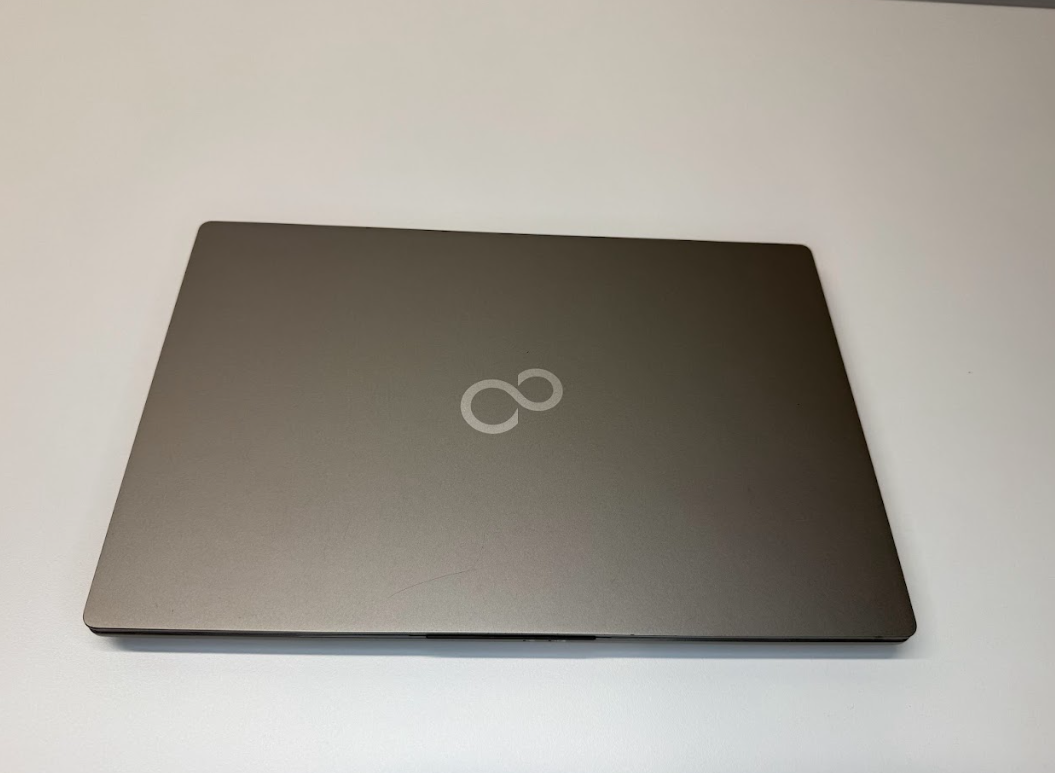 Fujitsu Siemens | RENEW | Grade B | LIFEBOOK U7411 | 13.9 " | FHD | i5-1135G7 | 8 GB | SSD | 256 GB | Intel Iris Xe Graphics | Windows 11 Pro | Keyboard language Nordic/Estonian | 12 month(s)
