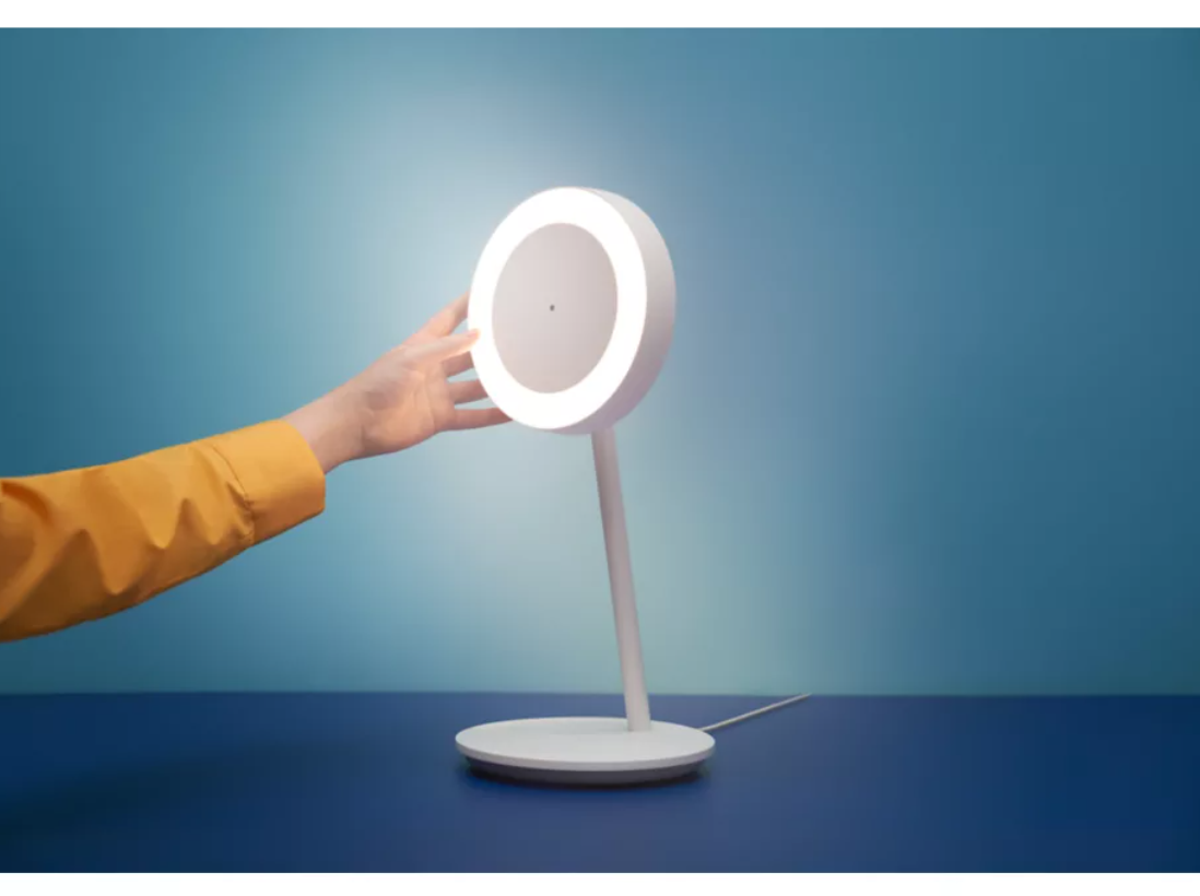 WiZ Smart WiFi Portrait Desk Lamp | 2700-6500 K