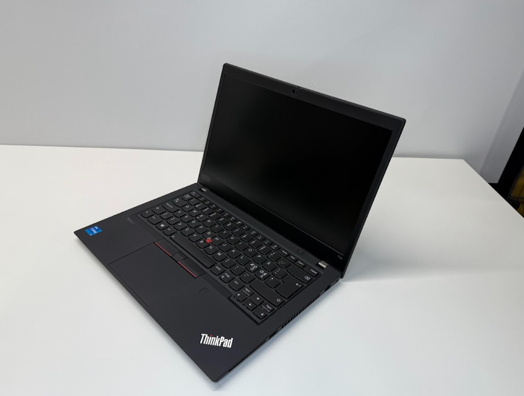 Lenovo RENEW | Grade A | ThinkPad T14 Gen 2 | 14 " | i5-1135G7 | 16 GB | SSD | 256 GB | Intel Iris Xe Graphics | Windows 11 Pro | Keyboard language Nordic | 12 month(s)