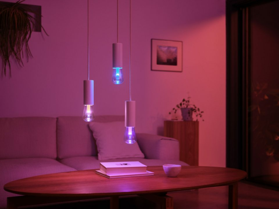 Philips Hue WCA Lightguide ST72 | E27 | 6.8 W | White and colour light