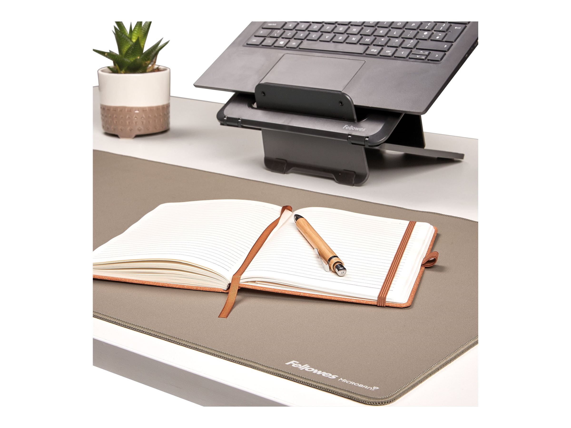 Fellowes Desk Mat | Breyta | 800 x 400 x 2.5 mm | Sand