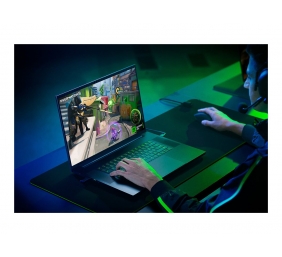 Razer Blade 18 | Black | 18 " | IPS | Intel Core Ultra 9 | 275HX | 32 GB | DDR5 | Solid-state drive capacity 1000 GB | NVIDIA GeForce RTX 5070 Ti | GDDR7 | 12 GB | Windows 11 Home | Bluetooth version 5.4 | Keyboard language English | Keyboard backlit | Wa