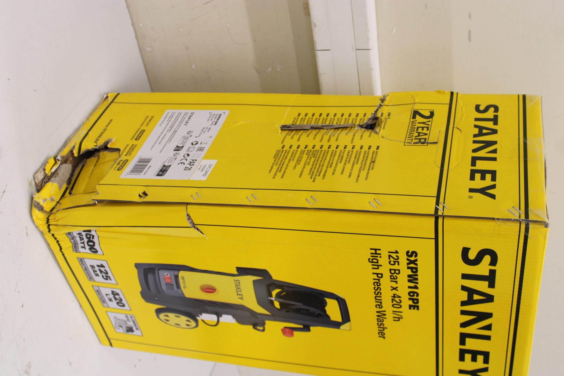 SALE OUT. Stanley Pressure Washer 1600 W | 125 bar | 420 l/h | DAMAGED PACKAGING