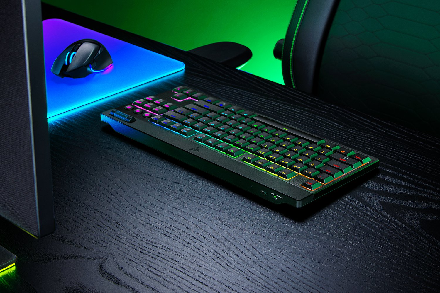 Razer | BlackWidow V4 Low-Profile HyperSpeed | Keyboard | Wireless | US | Bluetooth | Green Switches | Black