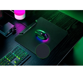 Razer | Wireless Charging Gaming Mouse Mat and Puck, Hard Edition | HyperFlux V2 Wireless Charging System | Gaming Mouse Mat | 360 x 311 mm | Black