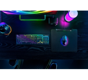 Razer | Wireless Charging Gaming Mouse Mat and Puck, Hard Edition | HyperFlux V2 Wireless Charging System | Gaming Mouse Mat | 360 x 311 mm | Black
