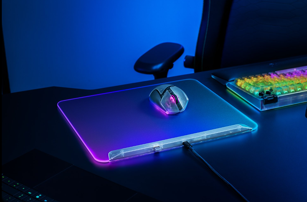 Razer RGB Gaming Mouse Mat | Firefly V2 Pro | Phantom White Edition