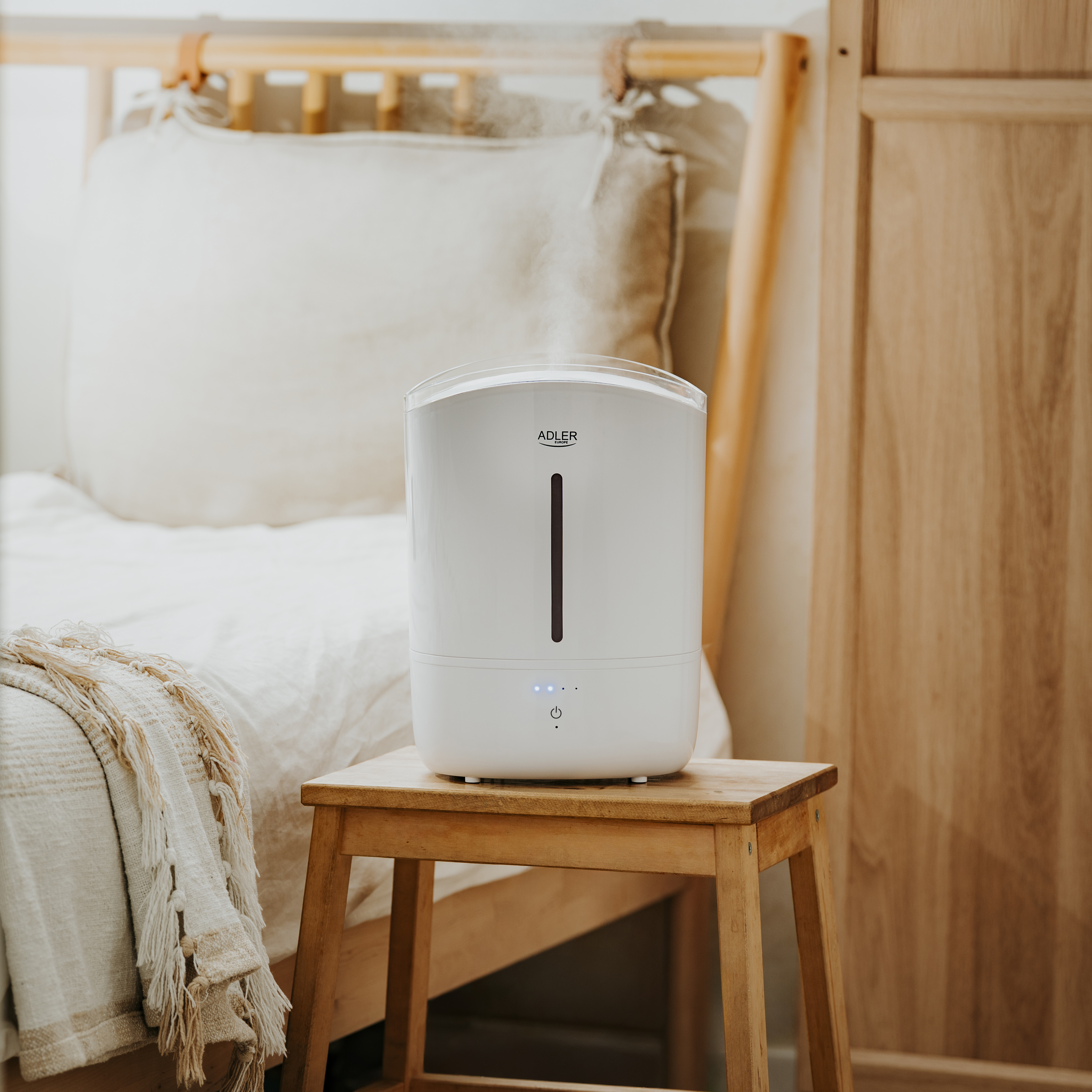 Adler Humidifier | AD 7971 | 30 W | Water tank capacity 5 L | Ultrasonic | Humidification capacity 100-250 ml/hr | White