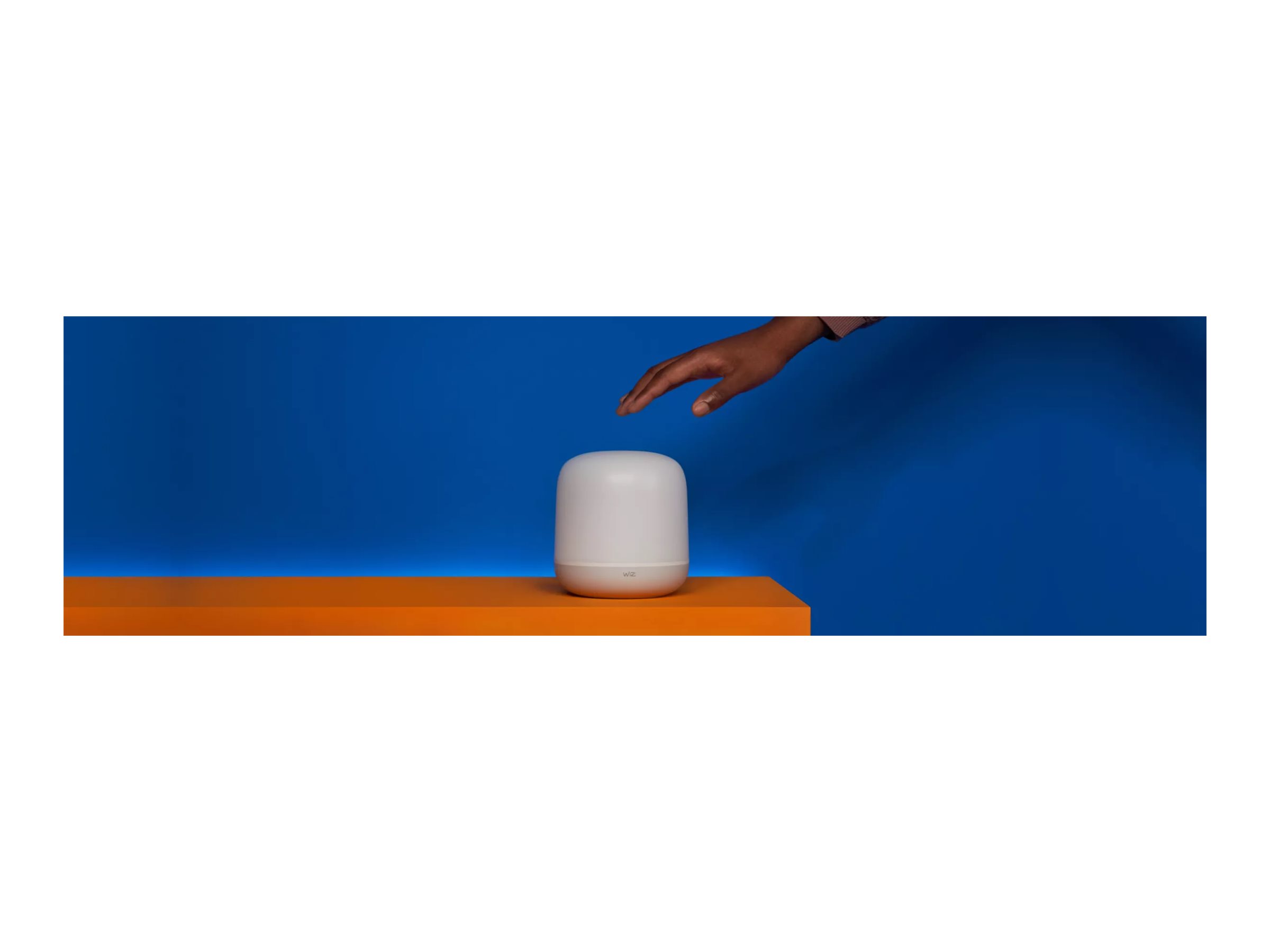 WiZ Smart WiFi WiFi Hero Table Lamp | 9 W | 2200-6500 K