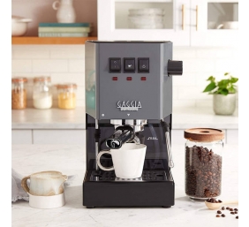Gaggia | Coffee Maker | RI9481/16 Classic E24 | Pump pressure 15 bar | Built-in milk frother | Semi-automatic | Industrial Grey