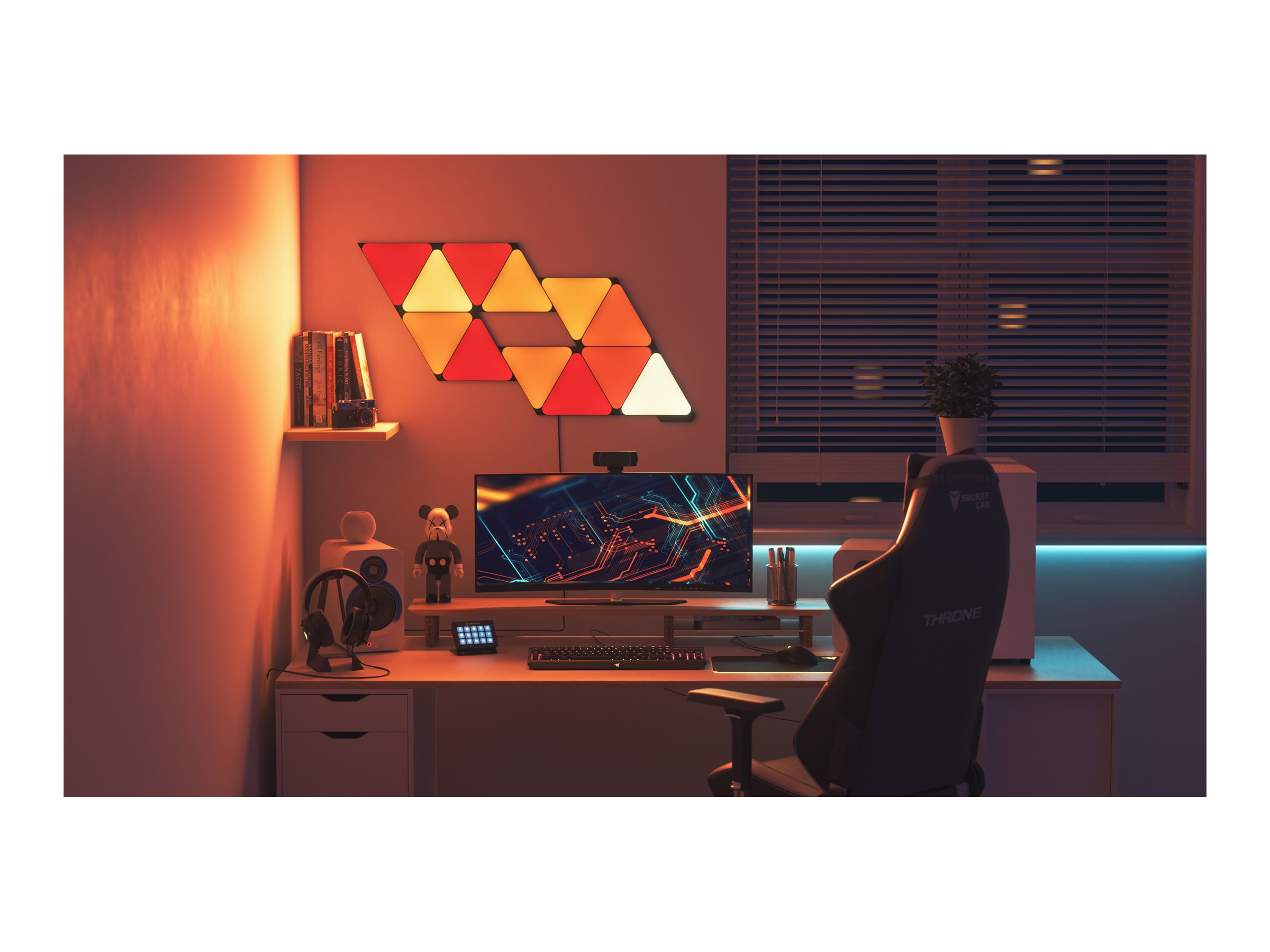 Nanoleaf | Shapes Black Triangles Expansion Pack (3 panels) | 42 W | WiFi