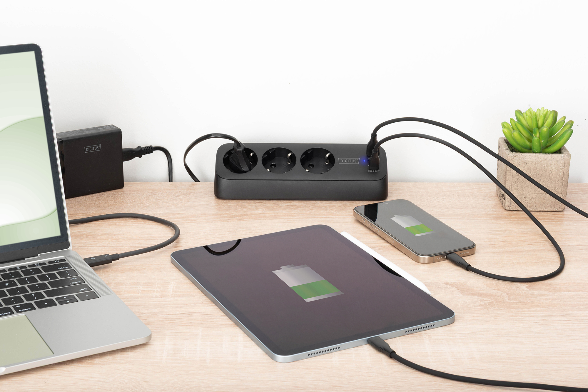 Digitus 3-way office socket strip with 2x USB-A and 1x USB-C connections | DA-70625