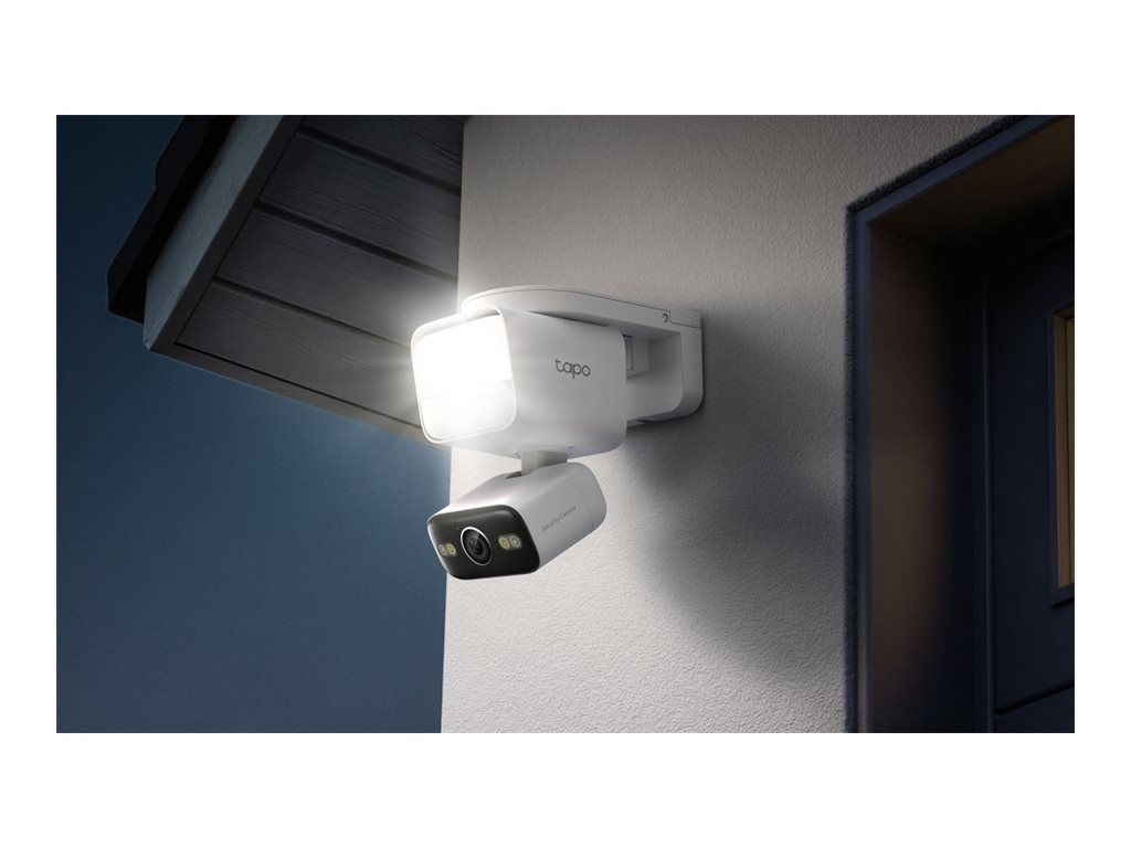 TP-LINK Tapo C710 | Pan/Tilt Security Floodlight Camera | 3 MP | F/2.0 | IP65 | H.264 | microSD up to 512 GB