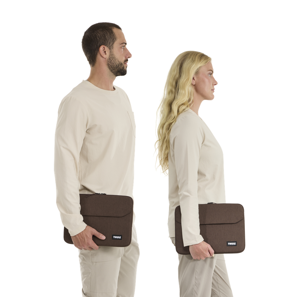 Thule Sleeve Lithos for MacBook Air 13" | Sleeve | Nuanced Brown