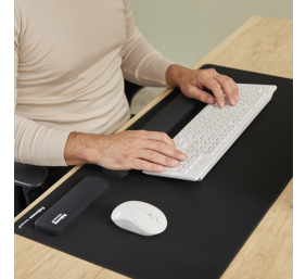 Fellowes | Breyta Keyboard Wrist Rest | Black