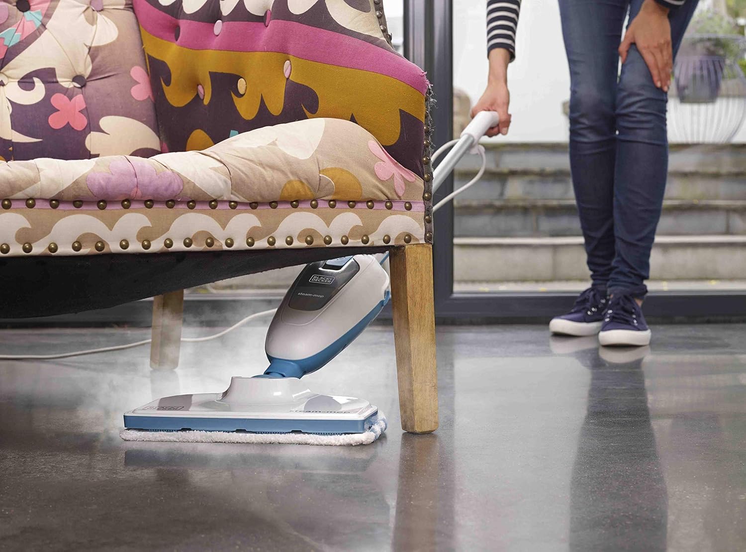 BLACK & DECKER Steam mop | FSM13E1-QS | Power 1300 W | Water tank capacity 0.38 L | White