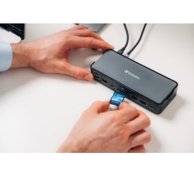Verbatim 32171 CDS-15 USB-C Pro Jungčių stotelė 15 Ports, Pilka/Juoda