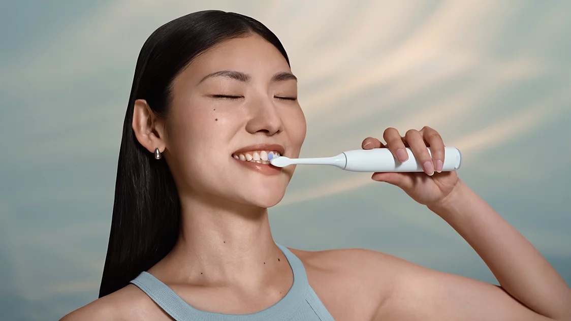 Philips Electric Toothbrush | HX7119/02 Sonicare Series 6100 | Rechargeable | For adults | Number of brush heads included 1 | Number of teeth brushing modes 2 | White