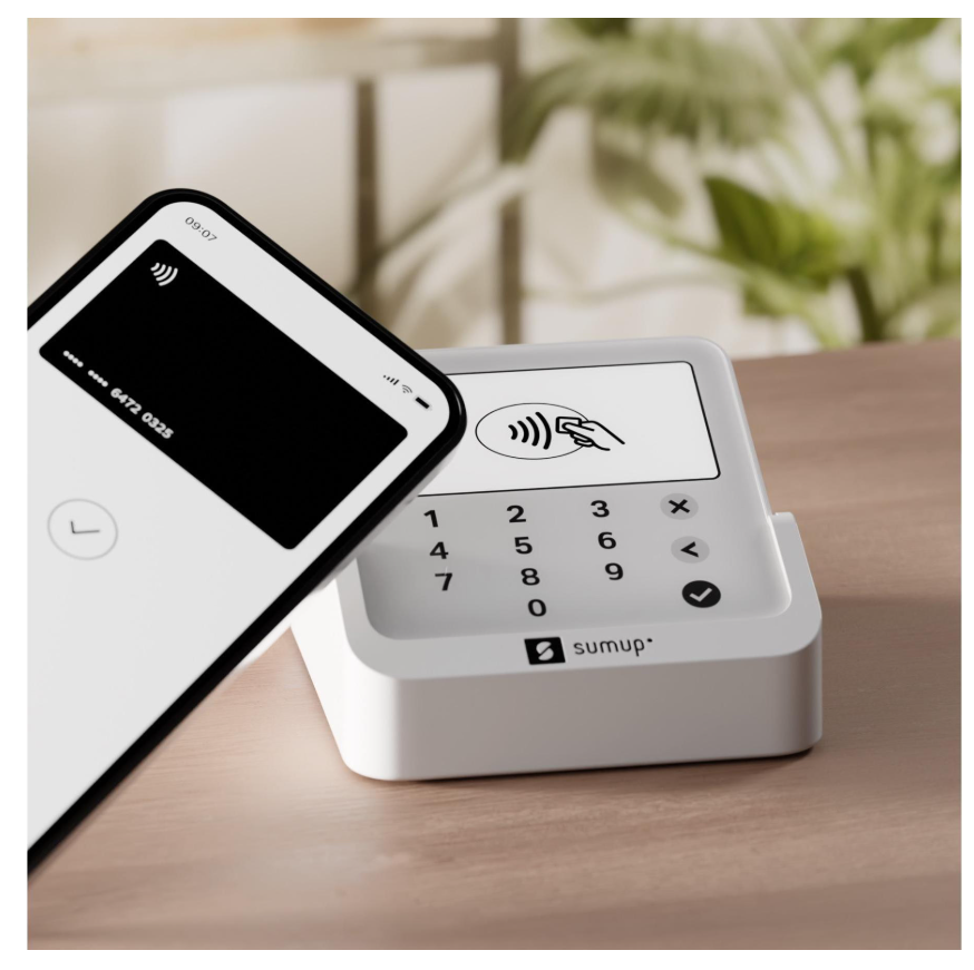 SumUpSolo Lite and Charging Station