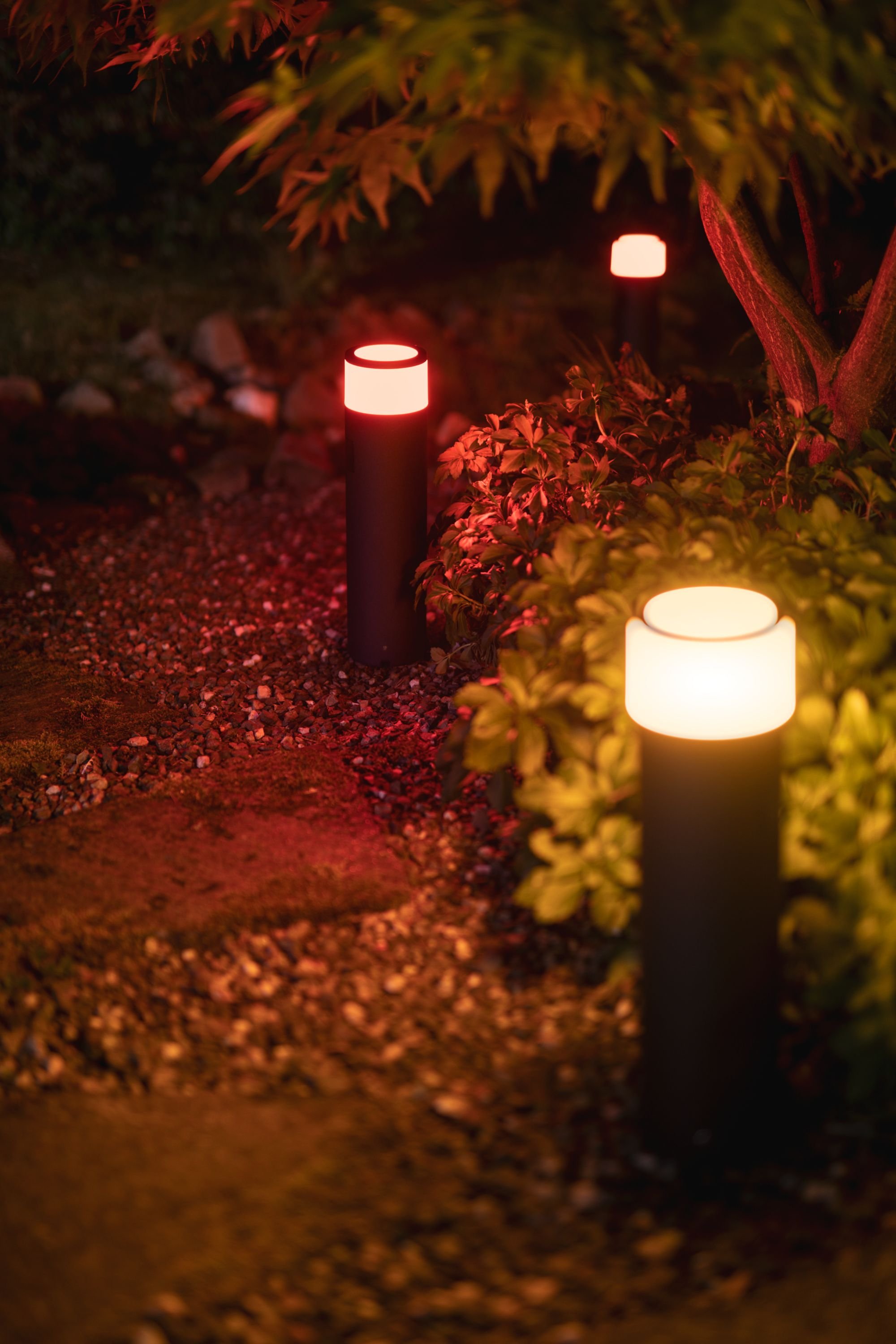 Philips Hue WCA Calla Outdoor Large Bollard, Black | 8 W | 2000-6500 Hue White Colour Ambiance