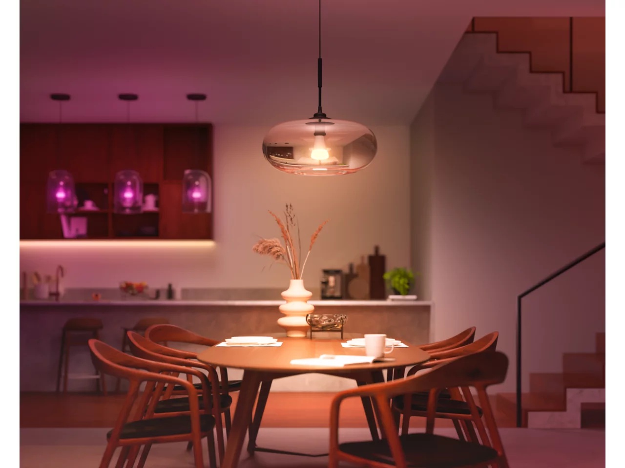 Philips Hue WCA 810 A60 3P EU | E27 | 6 W | Bluetooth, Zigbee