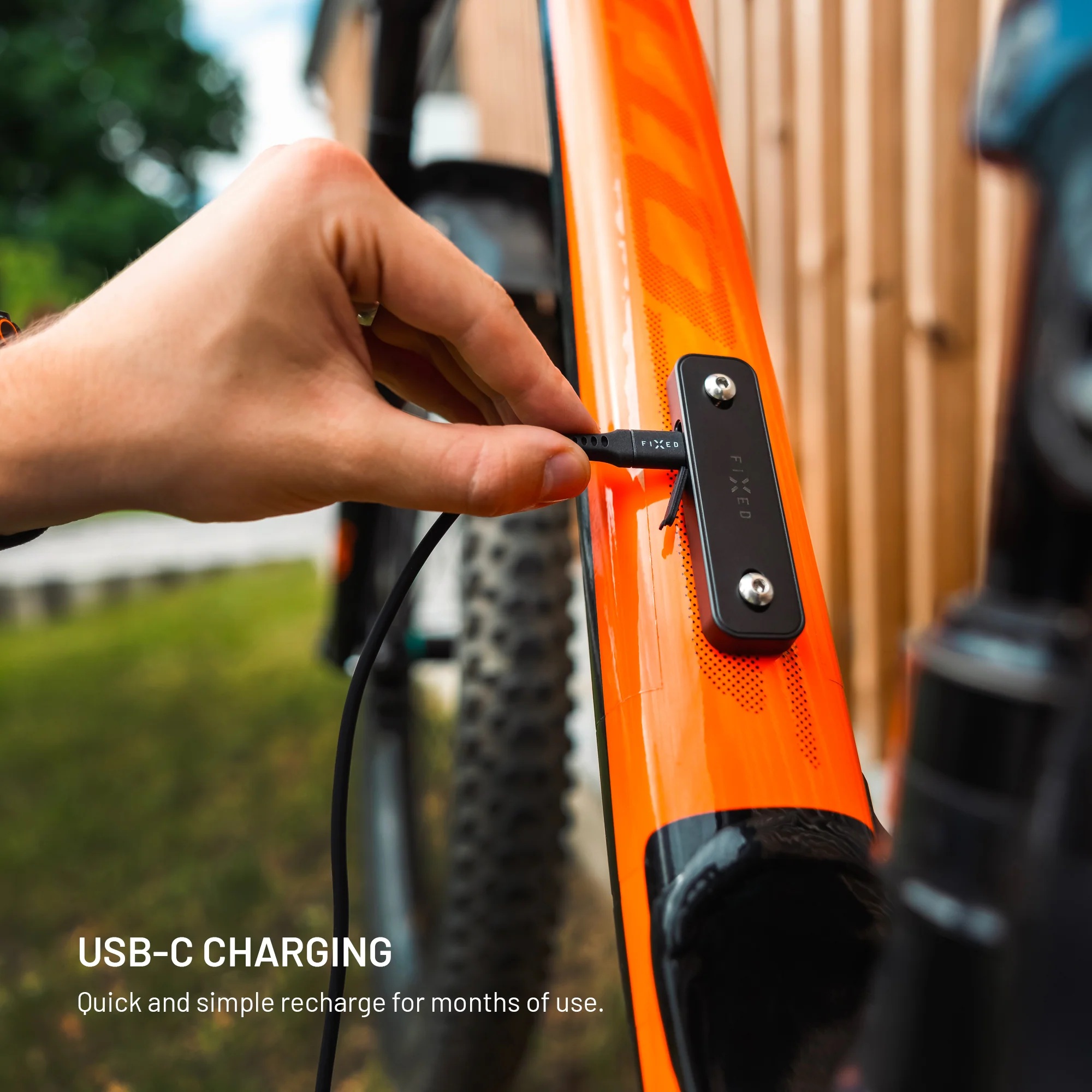 Fixed Tag Bikee with Find My Support | Black