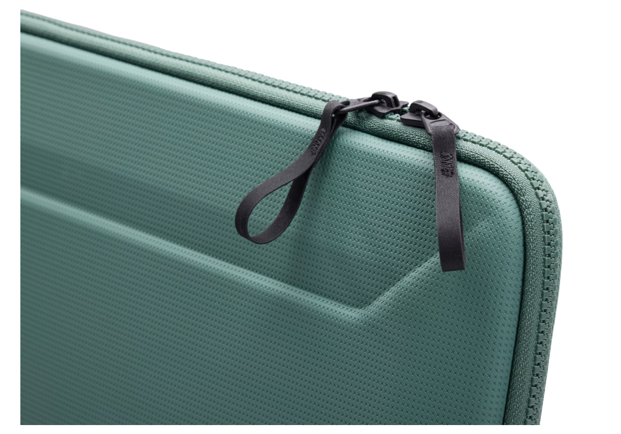Thule | Gauntlet | Fits up to size 14 " | MacBook Sleeve | Hazy green
