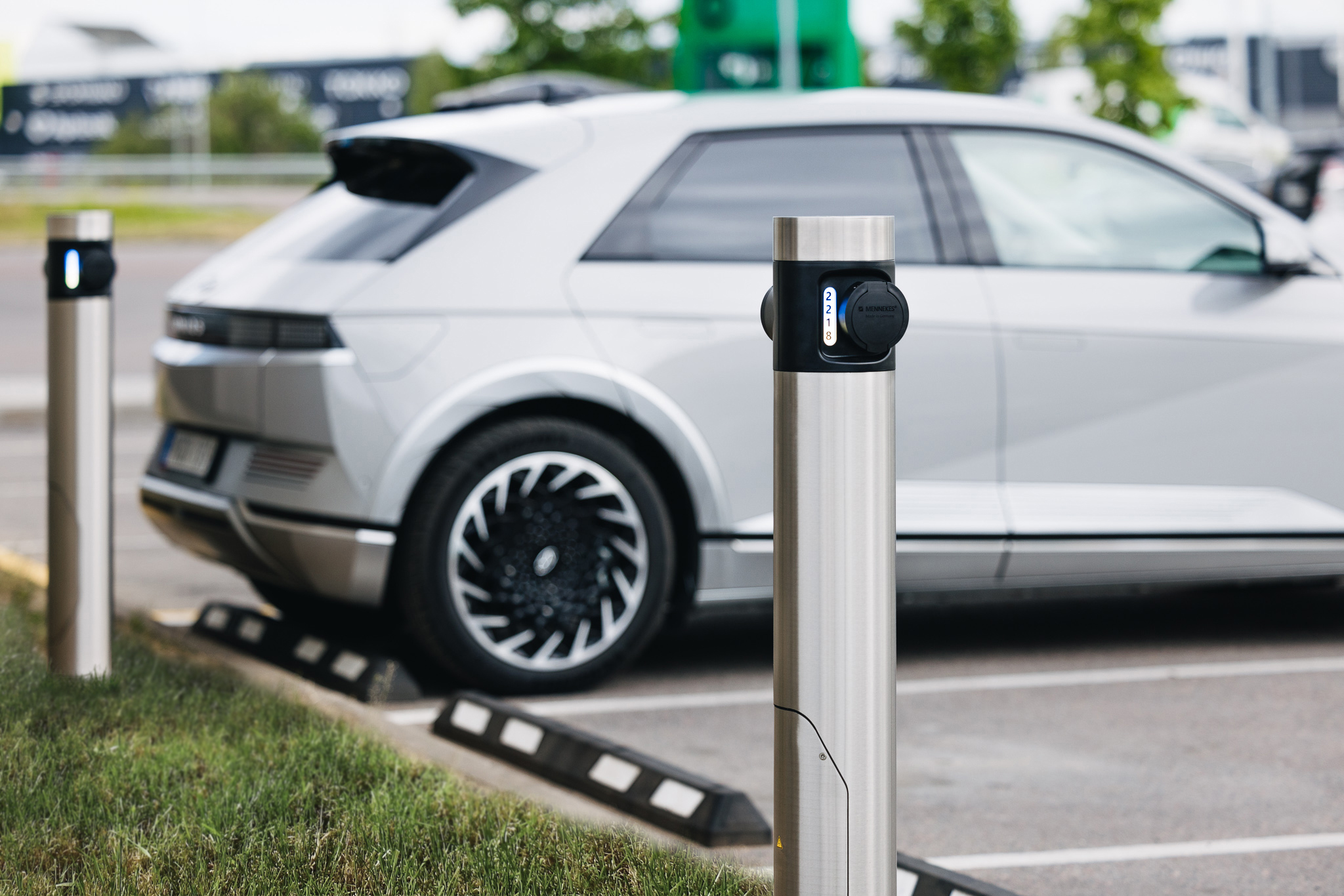 In balance Grid | Charging Station 2x22kW, Socket, 4G (LTE), RFID | PC1-U-R