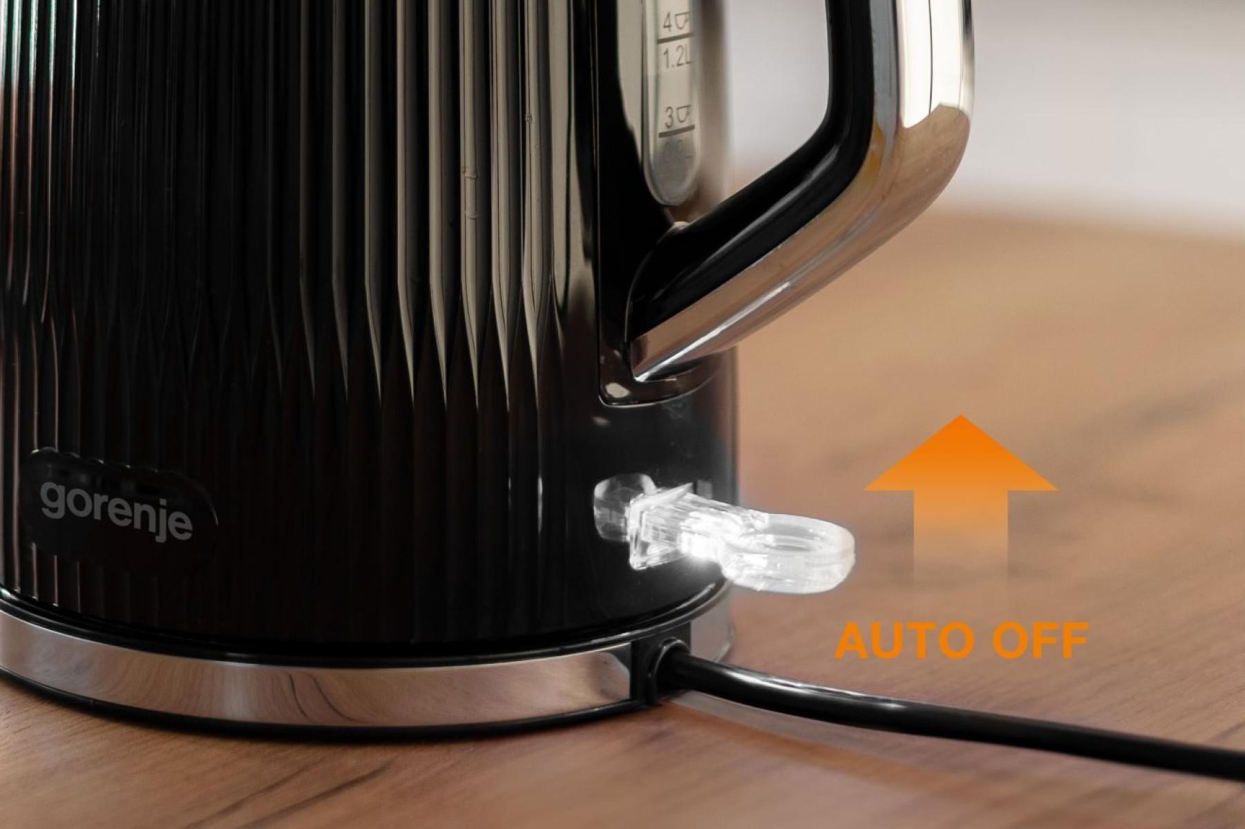 Gorenje K17DPB | Kettle | Electric | 1.7 L | 2200 W | Plastic/Stainless steel | 360° rotational base | Black
