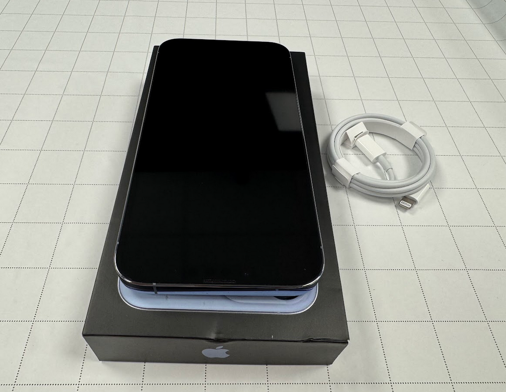 Apple Renewed | Grade B | Apple iPhone 13 Pro Max | Blue | 6.7 " | Super Retina XDR OLED | 2778 x 1284 pixels | 6 GB | 128 GB | Dual SIM | 4G | 5G | 12+12+12 MP | iOS | 18