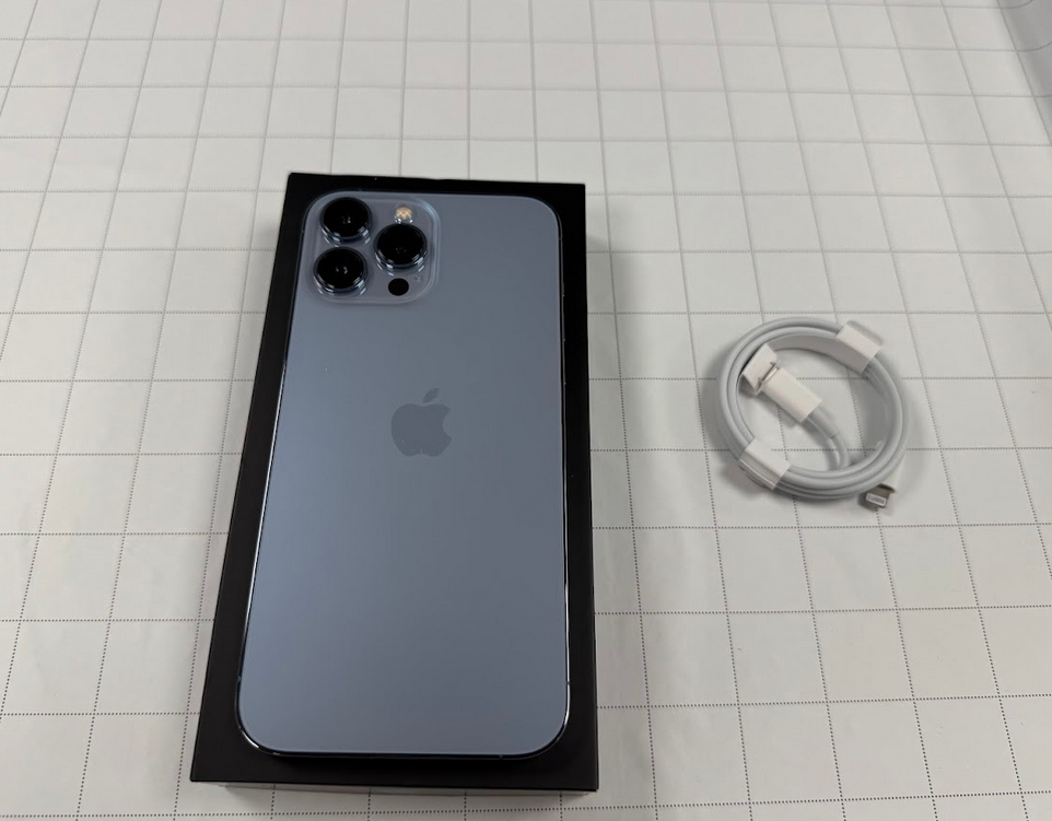 Apple Renewed | Grade B | Apple iPhone 13 Pro Max | Blue | 6.7 " | Super Retina XDR OLED | 2778 x 1284 pixels | 6 GB | 128 GB | Dual SIM | 4G | 5G | 12+12+12 MP | iOS | 18