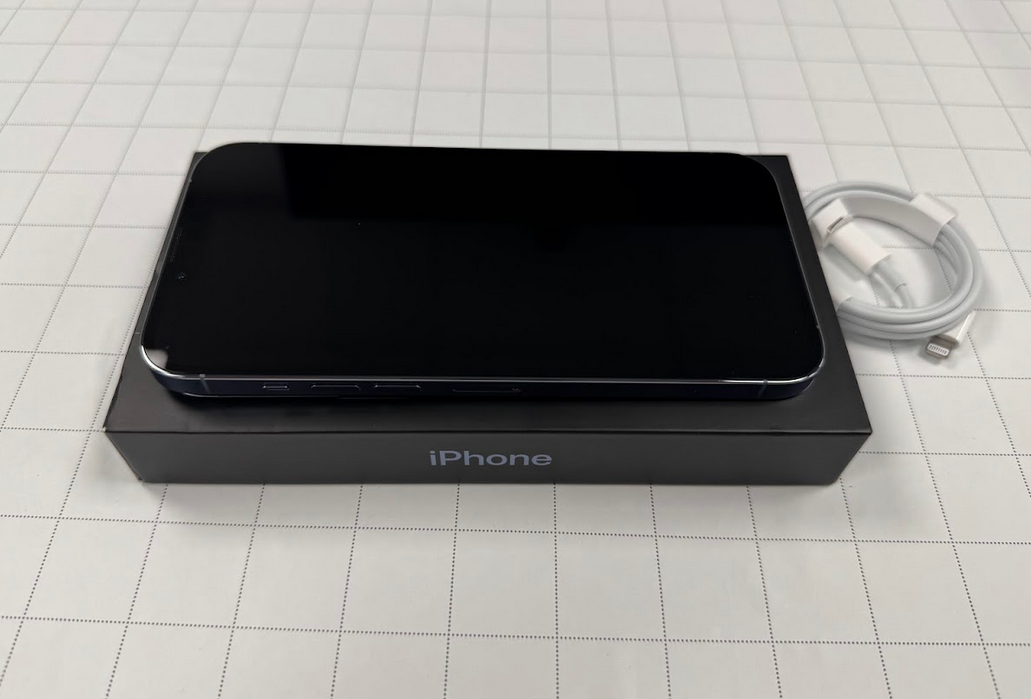 Apple Renewed | Grade B | Apple iPhone 13 Pro Max | Blue | 6.7 " | Super Retina XDR OLED | 2778 x 1284 pixels | 6 GB | 128 GB | Dual SIM | 4G | 5G | 12+12+12 MP | iOS | 18