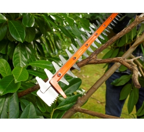 BLACK & DECKER BEHTS401-QS Hedge Trimmer, 500 W, 55 cm