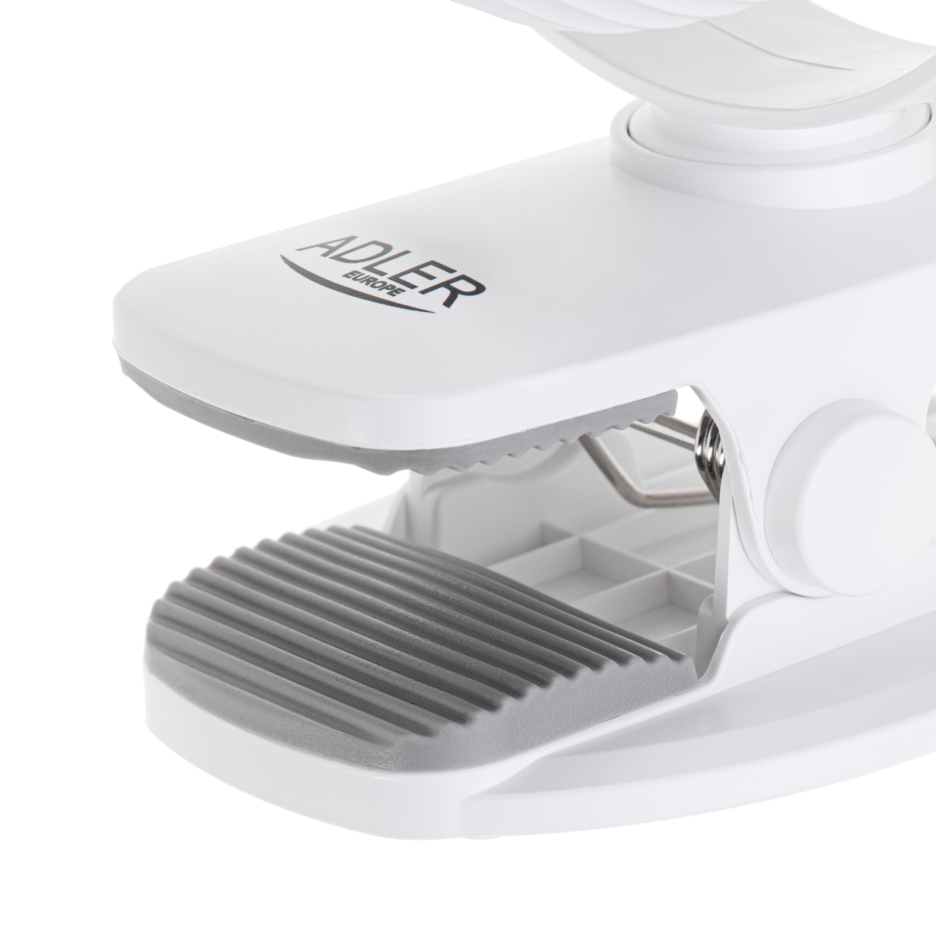Adler Rechargeable fan with clip | AD 7335 | Table Fan | 6 W | Diameter 12.7 cm | Number of speeds 3 | Oscillation | White
