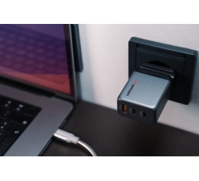 Verbatim 32201 GaN Įkroviklis 65W 3-Port, USB-A/USB-C, EU/UK/US Plug, Pilka/Juoda