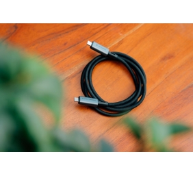 Verbatim 31847 Sync &amp; Charge Kabelis USB-C į USB-C 240W 40Gbps 120cm, Pilka/Juoda