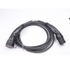 Evaka EV Charging Cable Type 2-Type 2, 22 kW, 32 A, 5 x 6 mm2, 1 x 0.5 mm2, 5 m | ITGAM3871 | Black
