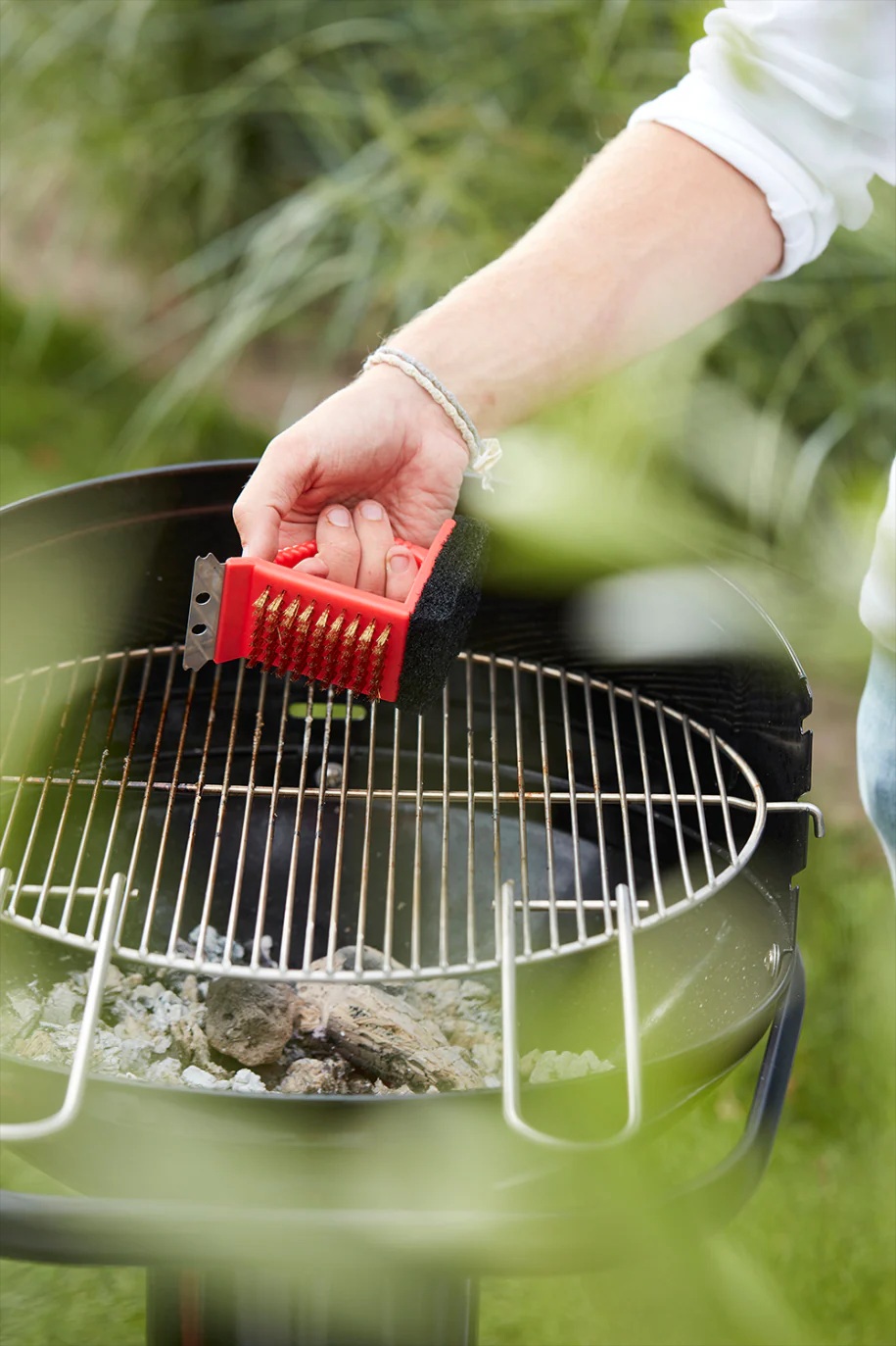 Barbecook | 3-in-1 brush red (24pcs/disp) | BC-ACC-7064