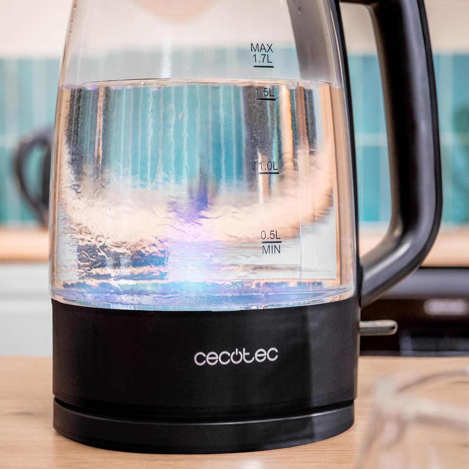 Cecotec Kettle | ThermoSense 320 Clear | 2200 W | Electric | 1.7 L | Glass | 360° rotational base | Black/Transparent