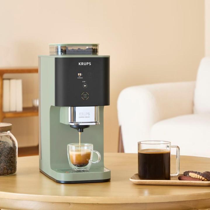 Krups Coffee Maker | SA401LE0 Crush | Pump pressure 15 bar | Automatic | Black/Green | 1370 W