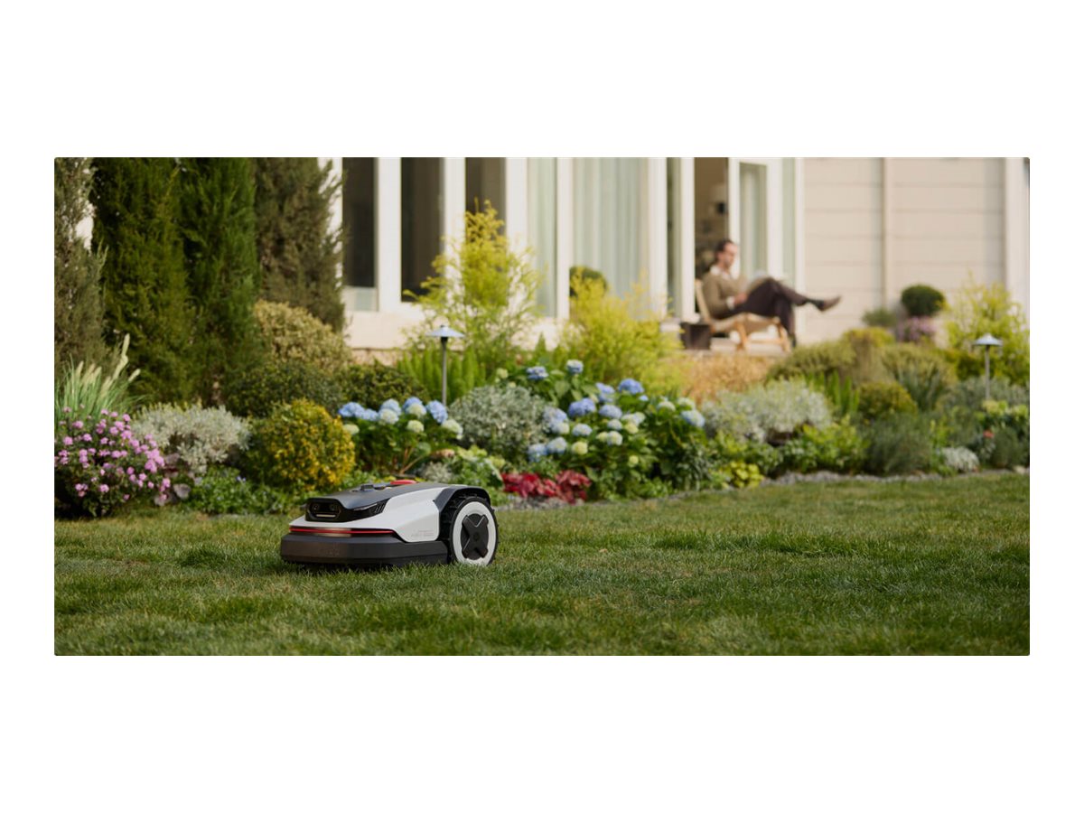 Roborock RockNeo Q110 Mower, 2WD, 1000m², RTK + VSLAM, (Edge Cutting module sold separately)