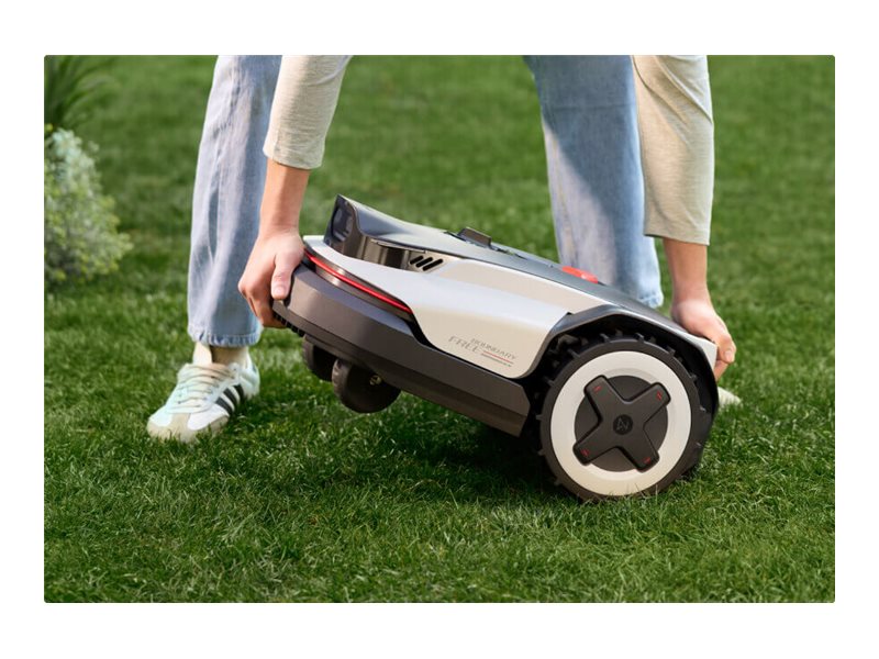 Roborock RockNeo Q110 Mower, 2WD, 1000m², RTK + VSLAM, (Edge Cutting module sold separately)