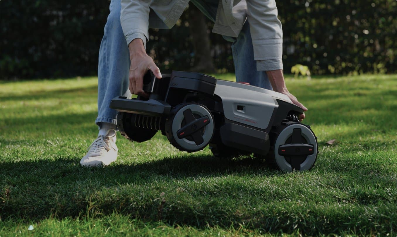 Roborock RockMow Z130 Mower, AWD, 3000m², RTK + VSLAM, (Edge Cutting module sold separately)