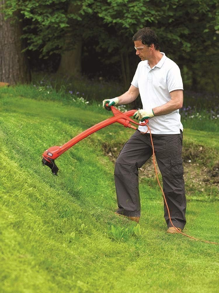 BLACK & DECKER Grass Trimmer GL310-QS, 300 W | Cordless