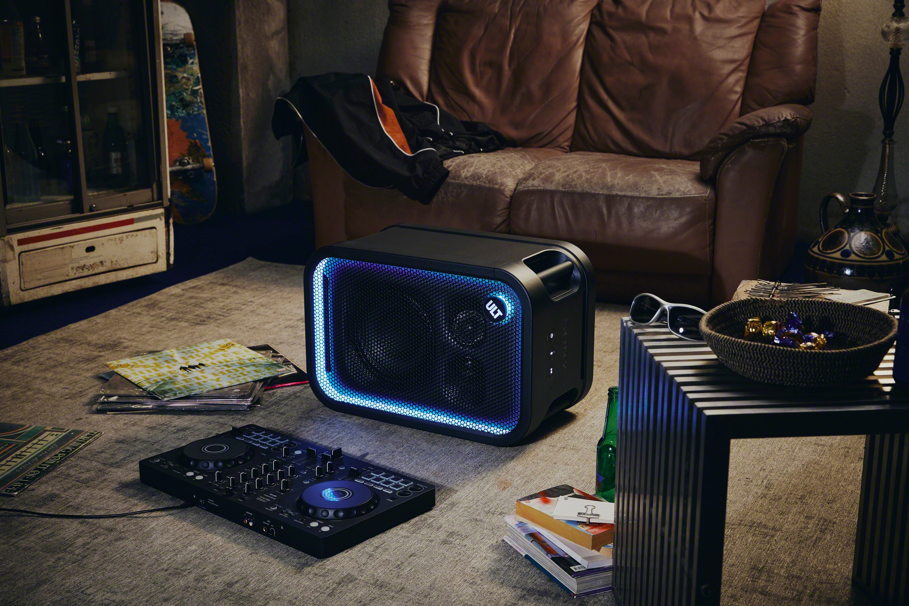 Sony Party Speaker | SRS-ULT500 ULT Tower 5 | 300 W | Waterproof | Bluetooth | Wireless connection | Portable | Black