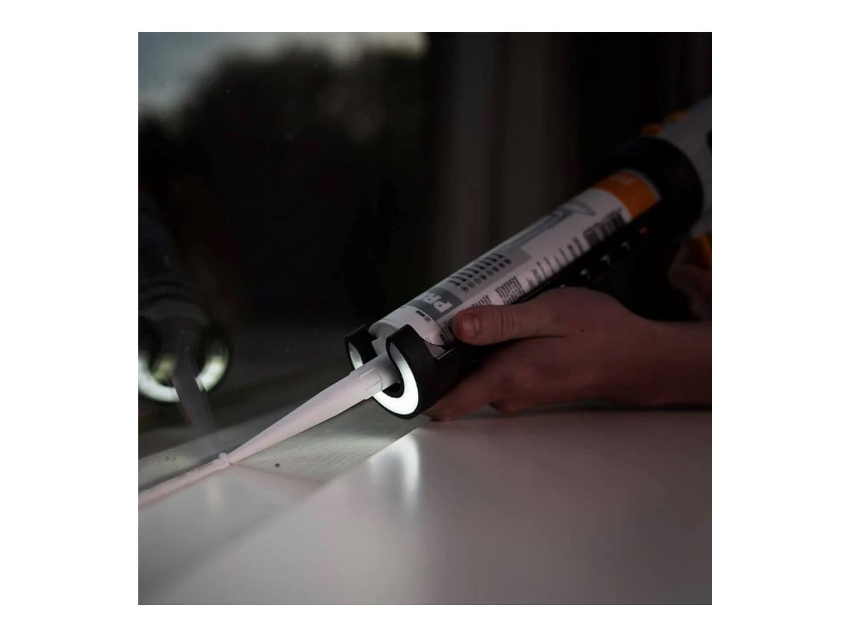 Batavia B.V. Maxxpush caulking gun with LED