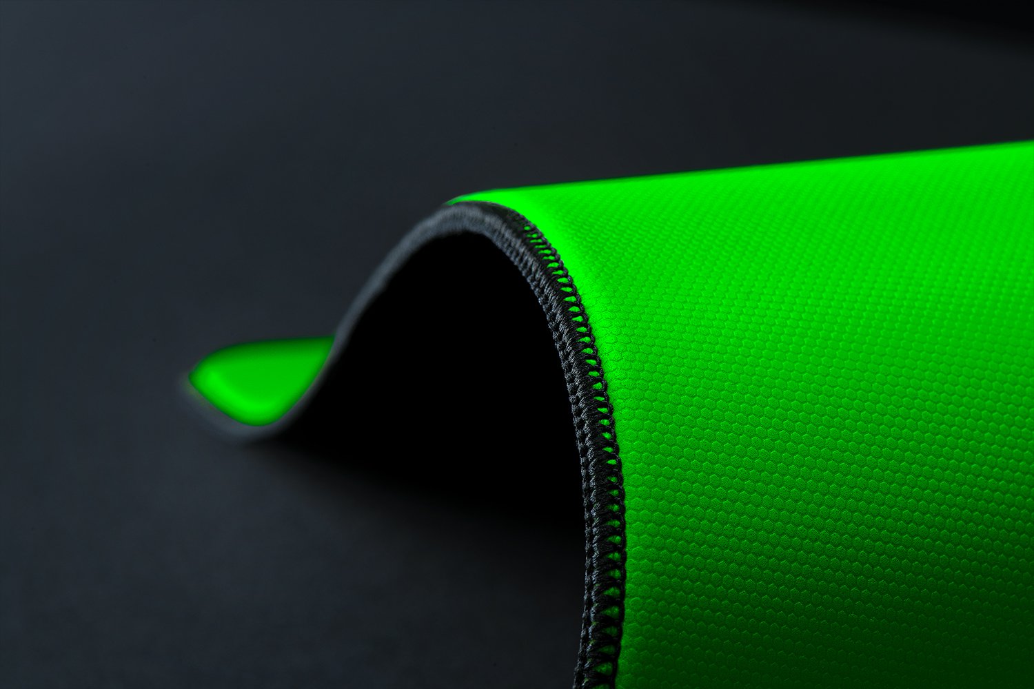 Razer Gigantus V2 Pro Soft Gaming Mouse Mat, Large, Balance | Black