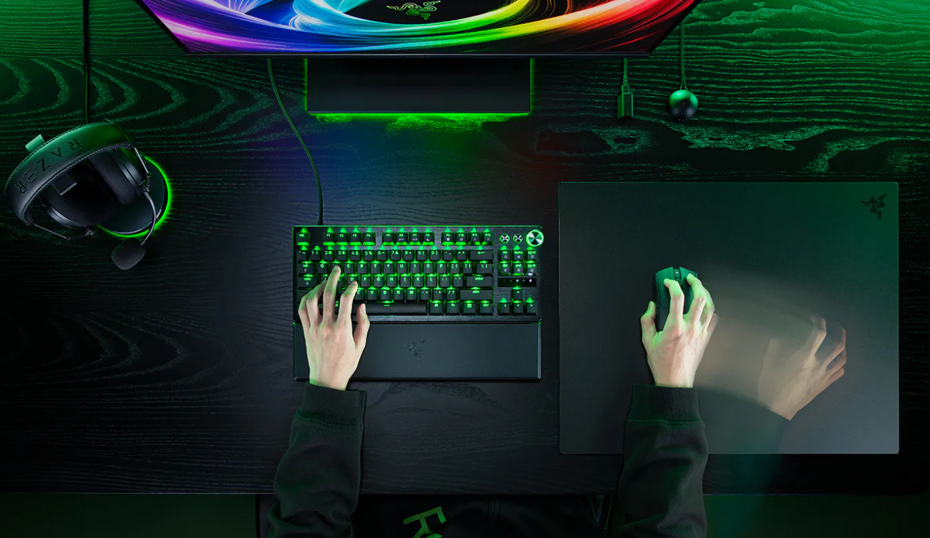 Razer Atlas Pro Ultra-Thin Glass Gaming Mouse Mat | Black